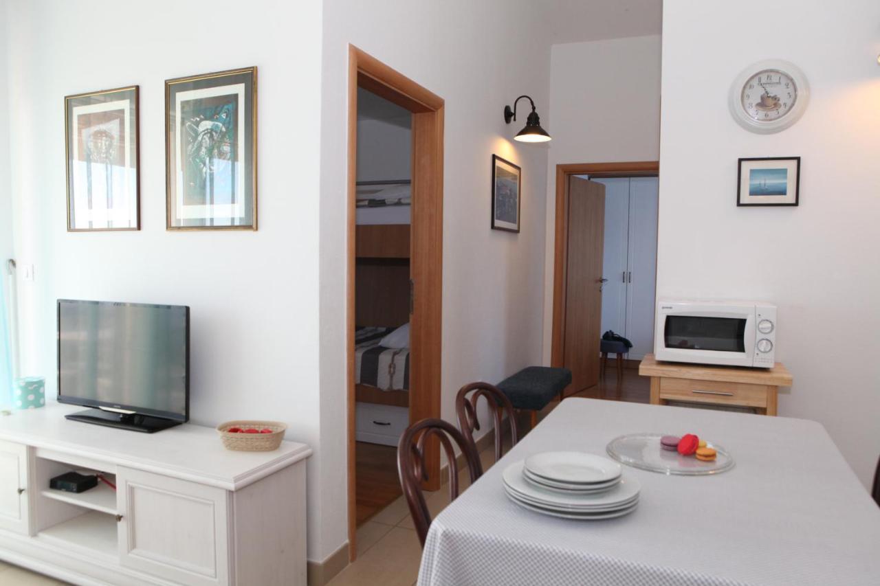 Apartments Sea View Kozino Exterior photo